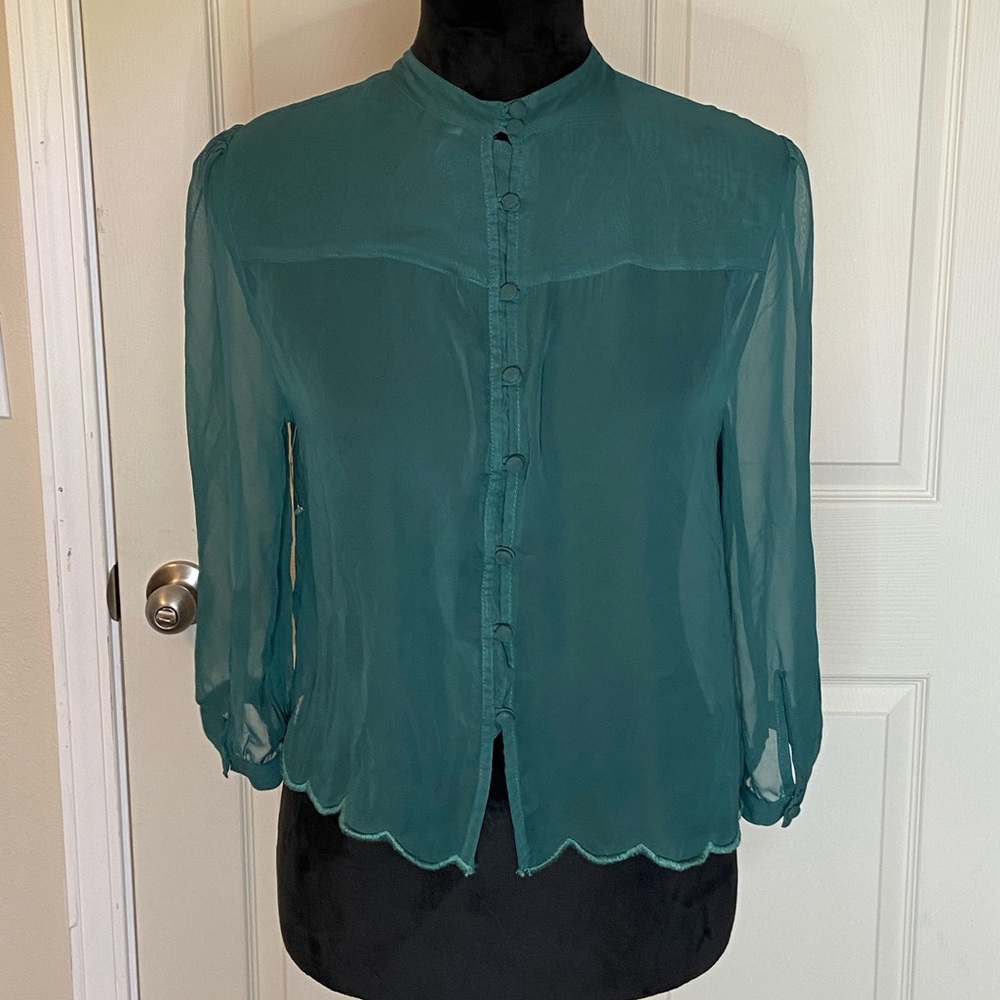 NORDSTROM SHEER GREEN BUTTON DOWN BLOUSE SIZE: M